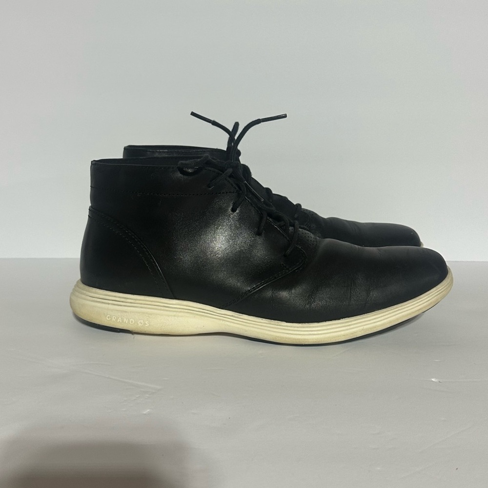 Cole Haan Grand Tour Chukka boots size 8